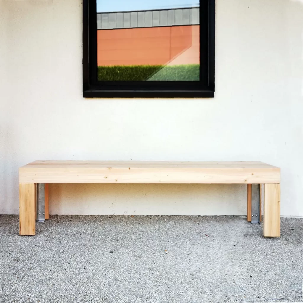 banquette urbaine en bois douglas naturel